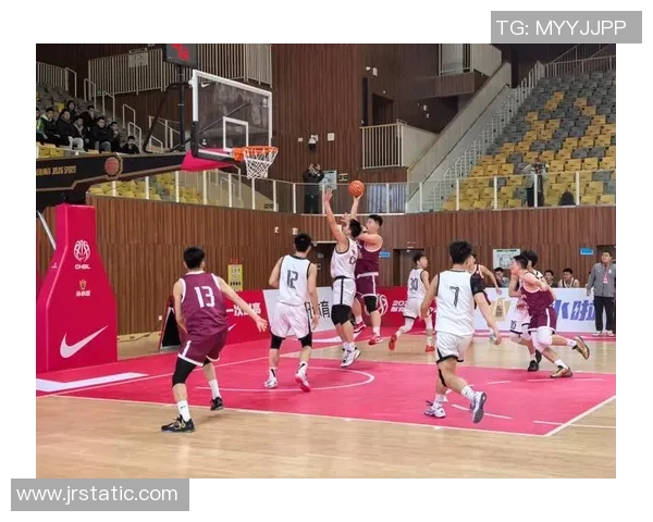 赛后分析:广州篮球队与成都篮球队的速度对决全景回顾 赛后分析:广州篮球队与成都篮球队的速度对决全景回顾