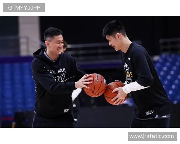 上海排球队战术创新引领潮流助力球队排名跃升至新高 上海排球队战术创新引领潮流助力球队排名跃升至新高